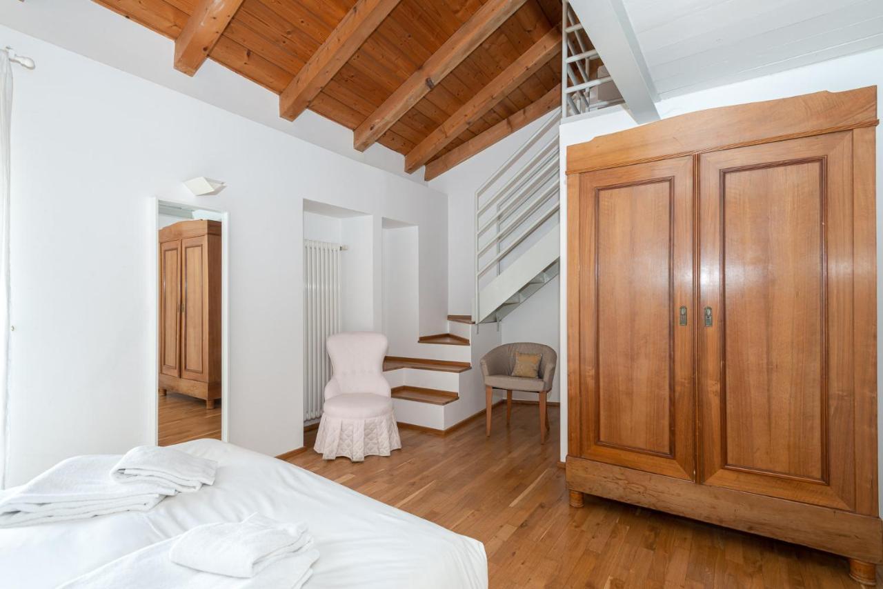A Casa Nuccia Mansarda By Holiday Solutions Como Zewnętrze zdjęcie