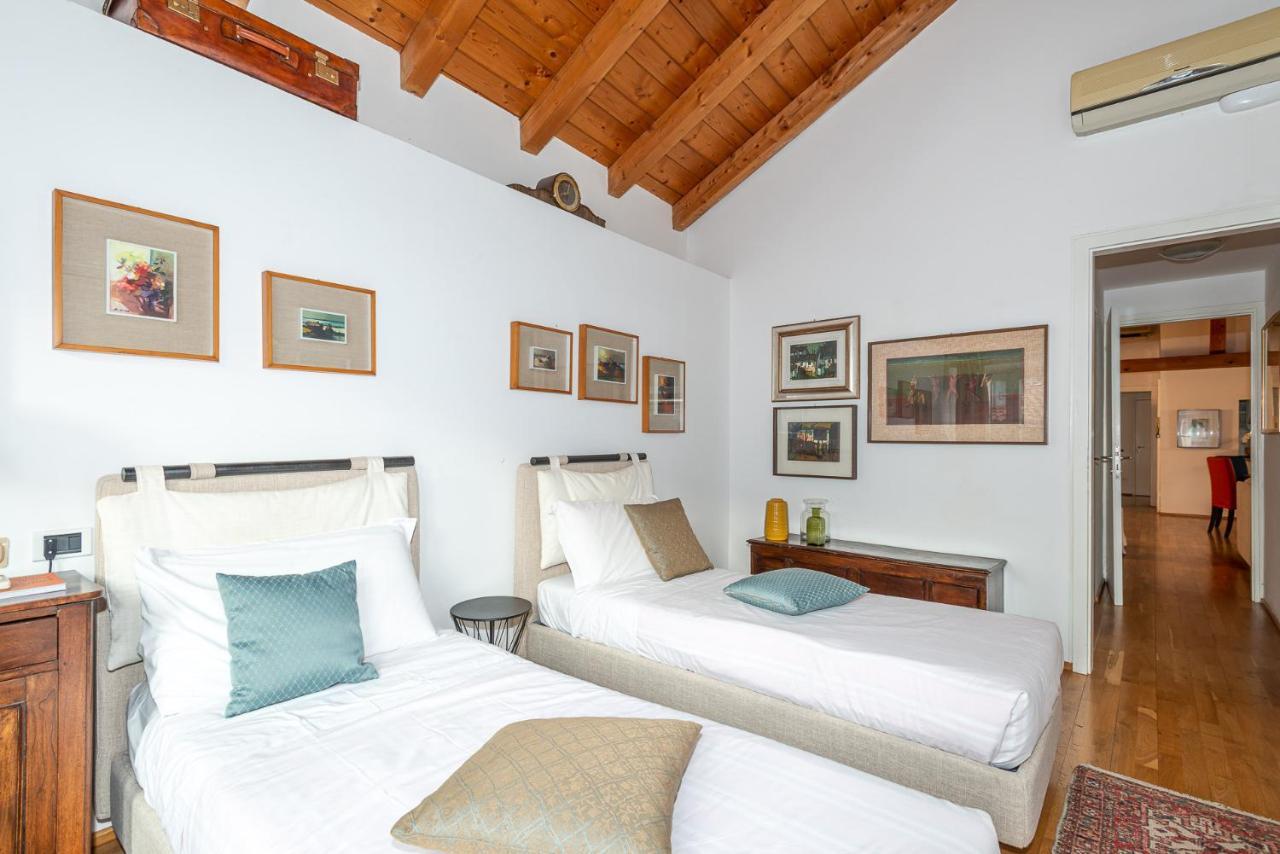 A Casa Nuccia Mansarda By Holiday Solutions Como Zewnętrze zdjęcie